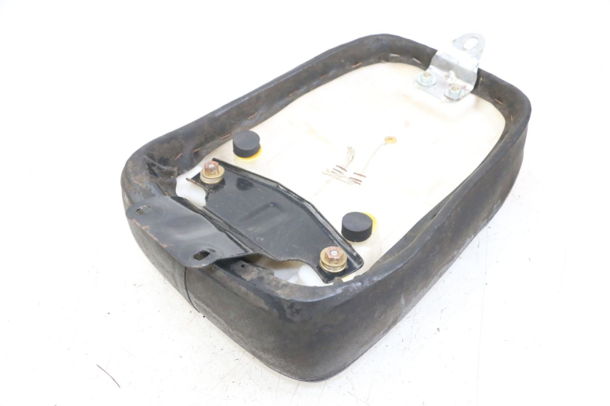 photo de SELLA POSTERIORE JINLUN JL HIGHLANDER 125 (2007 - 2015) - Altra angolazione