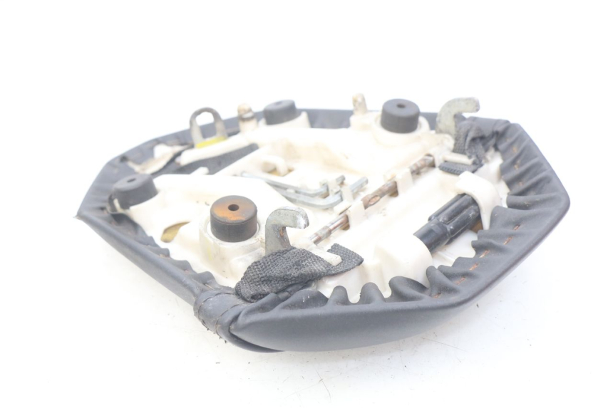 photo de SELLE POSTERIORE YAMAHA MT-07 MT07 ABS 700 (2014 - 2017) - Altra angolazione