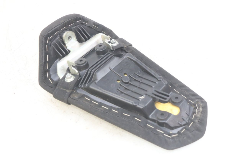 photo de SELLE POSTERIORE YAMAHA MT ABS 125 (2014 - 2018) - Zoom sullo stato d'uso