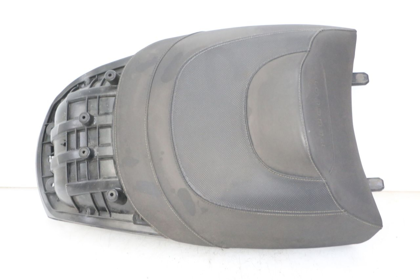 photo de SELLA POSTERIORE PEUGEOT SATELIS 125 (2013 - 2018) - Vista principale