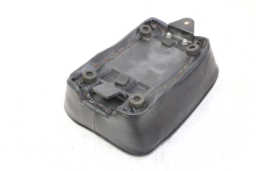 photo de SELLA POSTERIORE REGAL RAPTOR RAXTER 2 125 (2007 - 2015) - Dettaglio del componente