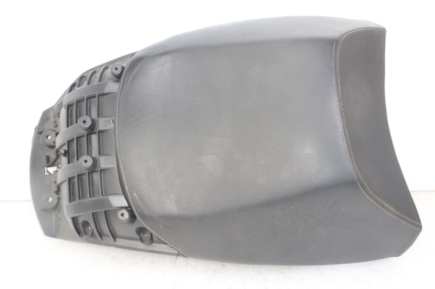 photo de SELLA POSTERIORE PEUGEOT SATELIS COMPRESSOR K15 125 (2006 - 2009) - Vista principale