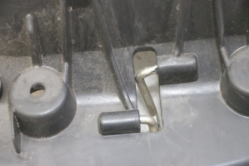 photo de SELLA POSTERIORE PEUGEOT SATELIS COMPRESSOR K15 125 (2006 - 2009) - Caratteristiche distintive