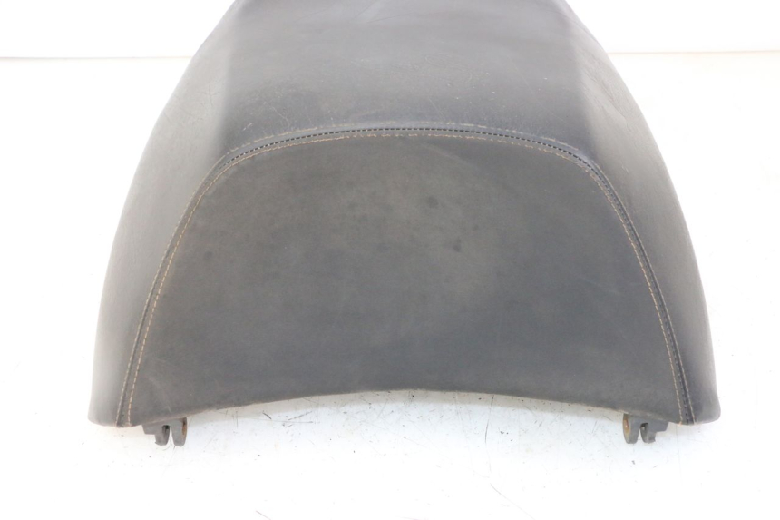 photo de SELLA POSTERIORE PEUGEOT SATELIS COMPRESSOR K15 125 (2006 - 2009) - Altra angolazione