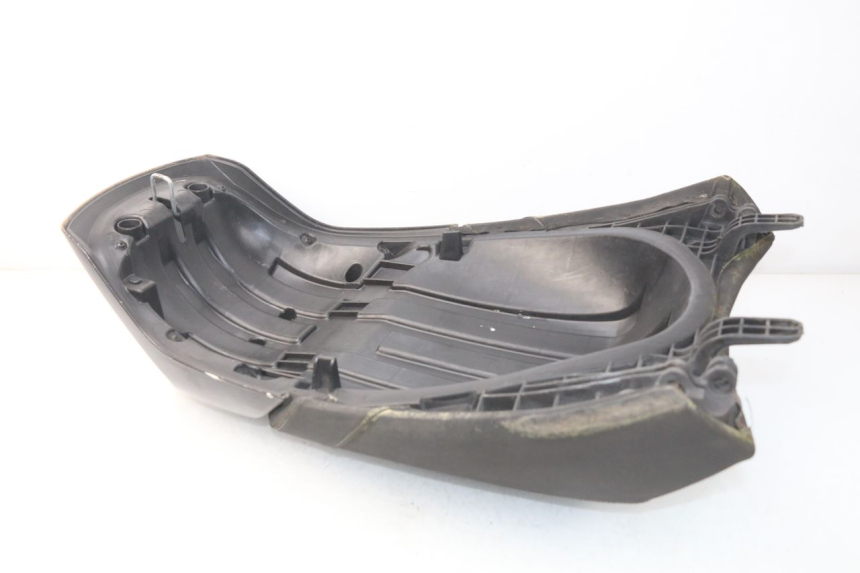 photo de SELLA POSTERIORE PEUGEOT SATELIS 300 (2012 - 2015) - Dettaglio del componente