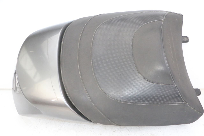 photo de SELLA POSTERIORE PEUGEOT SATELIS 125 (2013 - 2018) - Vista principale