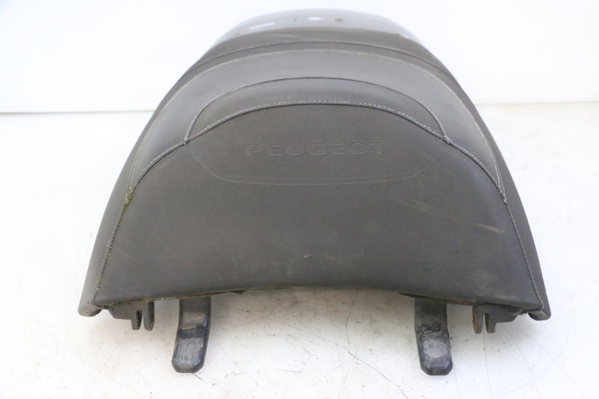 photo de SELLA POSTERIORE PEUGEOT SATELIS 125 (2013 - 2018) - Ispezione visiva dettagliata