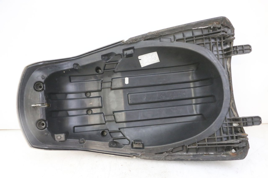 photo de SELLA POSTERIORE PEUGEOT SATELIS 125 (2013 - 2018) - Ricambio usato controllato