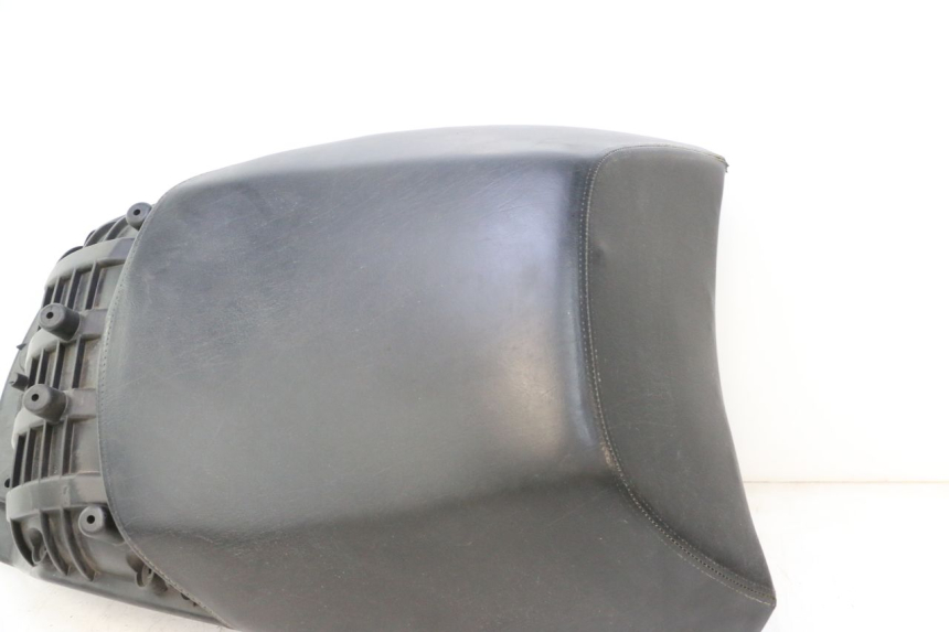 photo de SELLE POSTERIORE PEUGEOT SATELIS 125 (2006 - 2009) - Altra vista dell'articolo