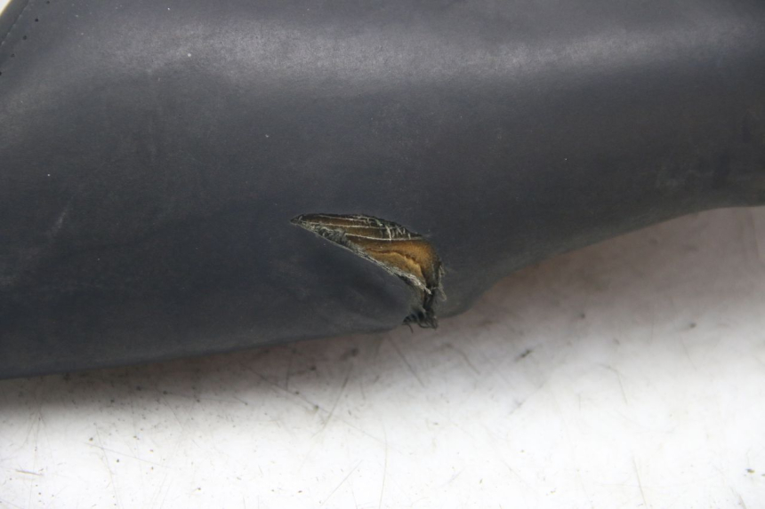 photo de SELLE POSTERIORE MBK SKYLINER 125 (1998 - 2001) - Dettagli dei punti di fissaggio