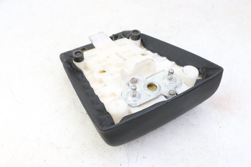 photo de SELLA POSTERIORE SUZUKI SV S 650 (2003 - 2009) - Dettaglio del componente