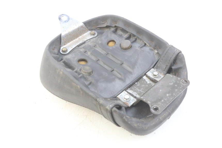 photo de SELLE POSTERIORE HONDA VT C SHADOW 125 (1999 - 2007) - Altra angolazione