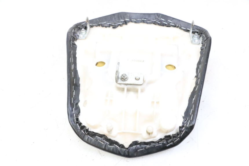 photo de SELLA POSTERIORE YAMAHA FZ1 FAZER 1000 (2007 - 2009) - Altra angolazione