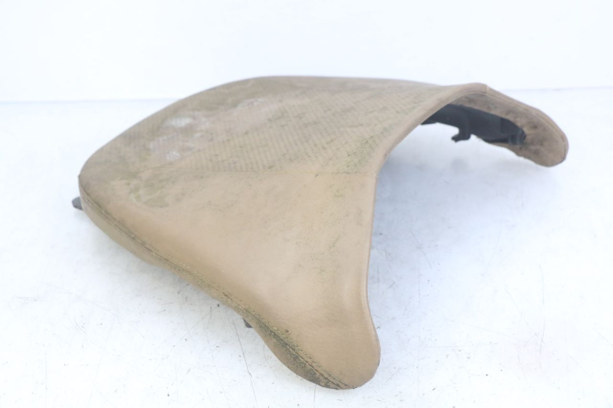 photo de SELLE POSTERIORE YAMAHA YP MAJESTY 400 (2004 - 2008) - Stato della superficie e materiale