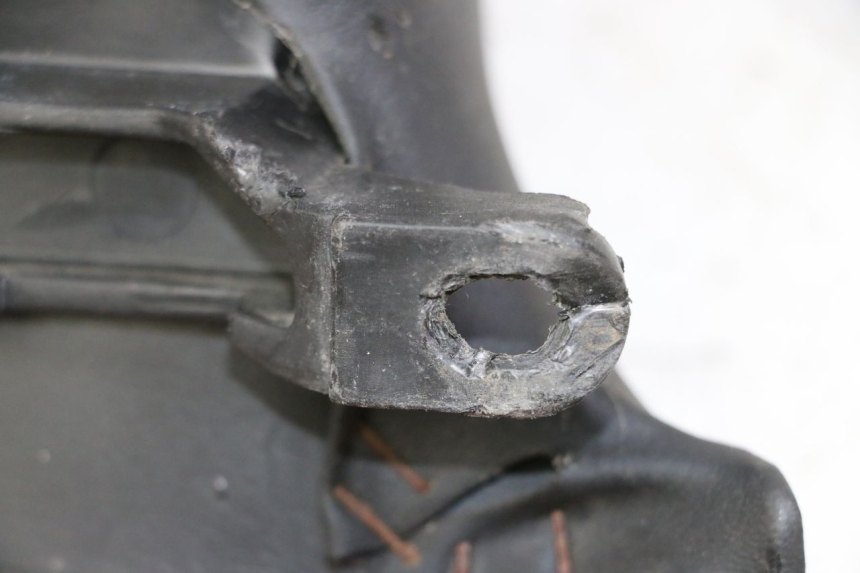 photo de SELLA POSTERIORE YAMAHA YP MAJESTY 125 (2002 - 2006) - Zoom sullo stato d'uso