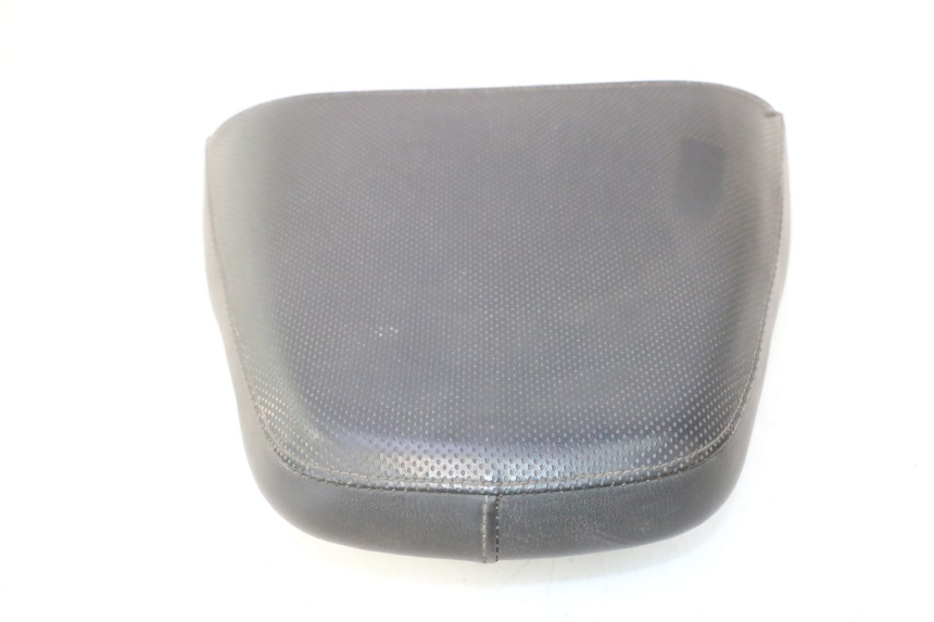 photo de SELLE POSTERIORE YAMAHA YP MAJESTY 125 (2007 - 2010) - Stato della superficie e materiale