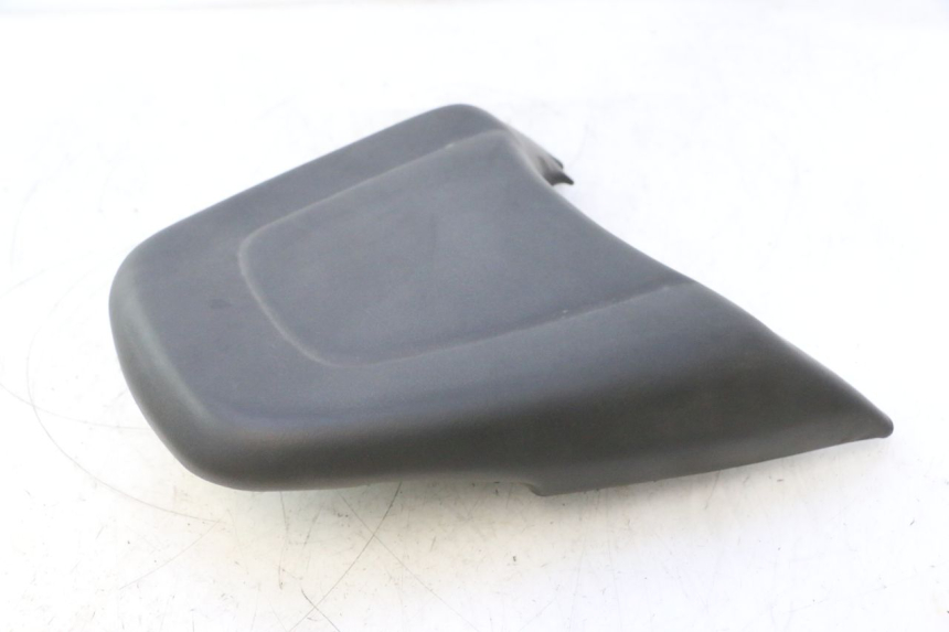 photo de SELLA POSTERIORE YAMAHA YP MAJESTY 125 (2002 - 2006) - Dettagli dei punti di fissaggio
