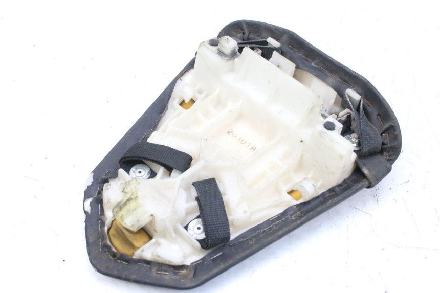 photo de SELLE POSTERIORE YAMAHA YZF R1 1000 (2007 - 2008) - Altra angolazione