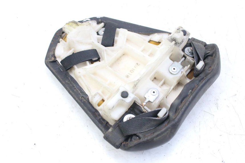 photo de SELLE POSTERIORE YAMAHA YZF R1 1000 (2007 - 2008) - Primo piano tecnico