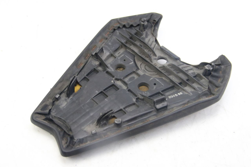 photo de SELLE POSTERIORE KAWASAKI Z ABS 1000 (2014 - 2020) - Stato della superficie e materiale