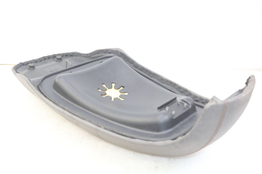 photo de SELLE ECCITY ARTELEC 670 1 (2013 - 2017) - Stato della superficie e materiale