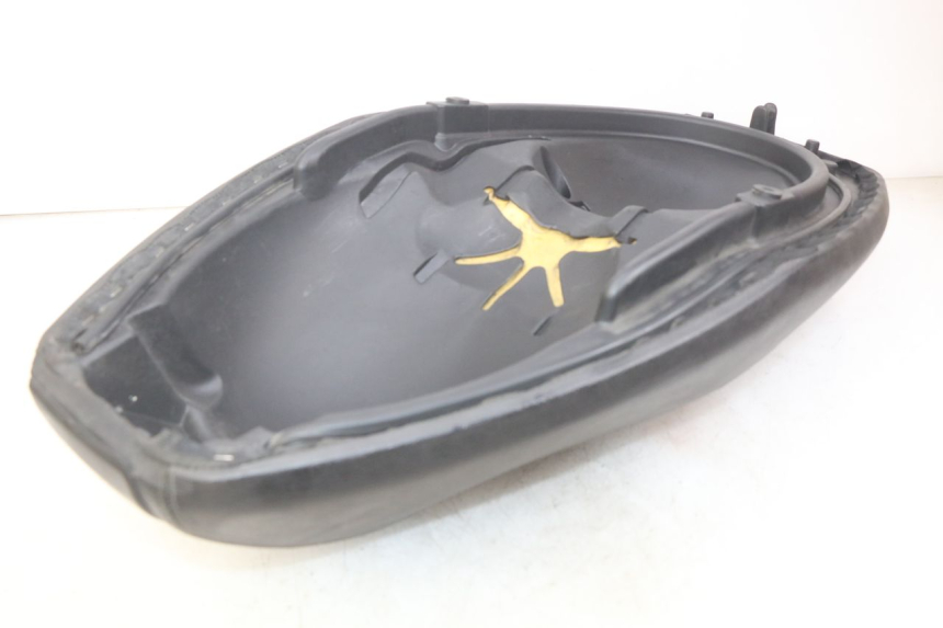 photo de SELLA APRILIA ATLANTIC 125 (2003 - 2009) - Altra vista dell'articolo