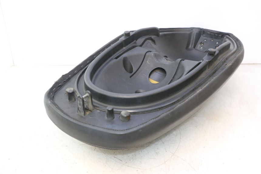 photo de SELLA APRILIA ATLANTIC S 125 (2010 - 2013) - Focus sulla struttura