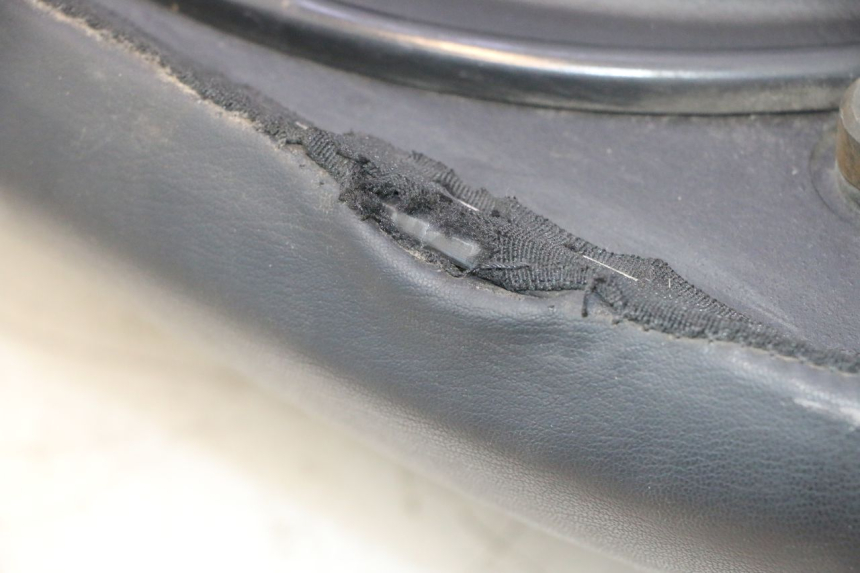 photo de SELLA APRILIA ATLANTIC S 125 (2010 - 2013) - Angolazione alternativa