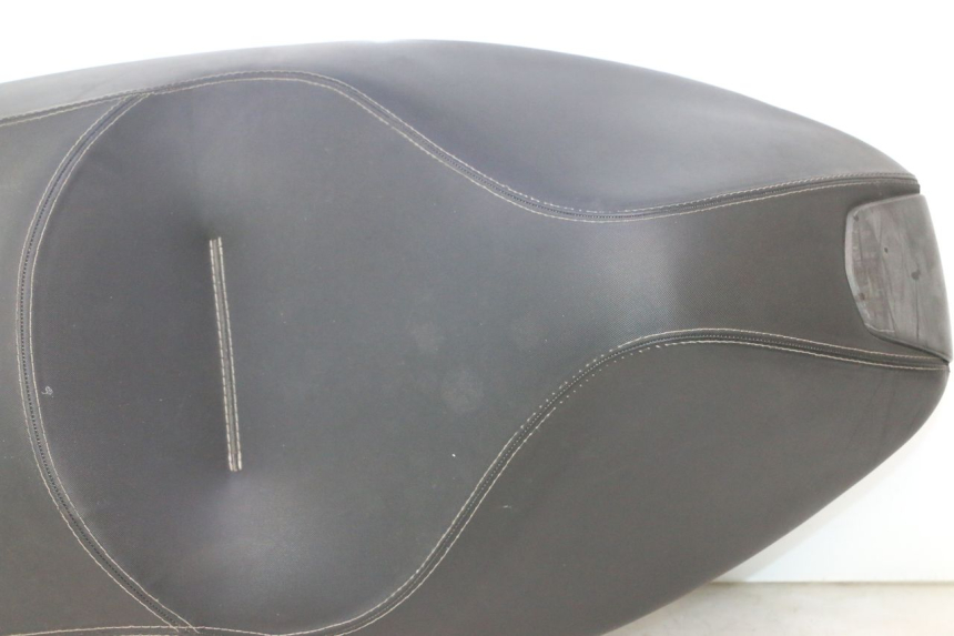 photo de SELLA APRILIA ATLANTIC S 125 (2010 - 2013) - Primo piano tecnico