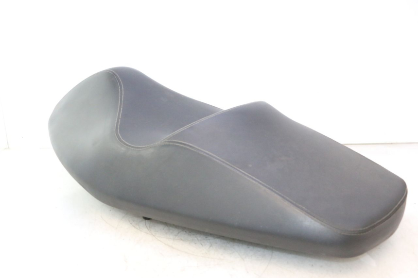 photo de SELLA APRILIA ATLANTIC S 125 (2010 - 2013) - Stato della superficie e materiale