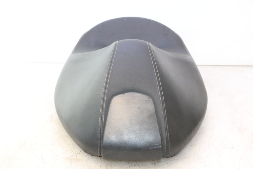 photo de SELLA APRILIA ATLANTIC S 125 (2010 - 2013) - Marcature e riferimenti originali