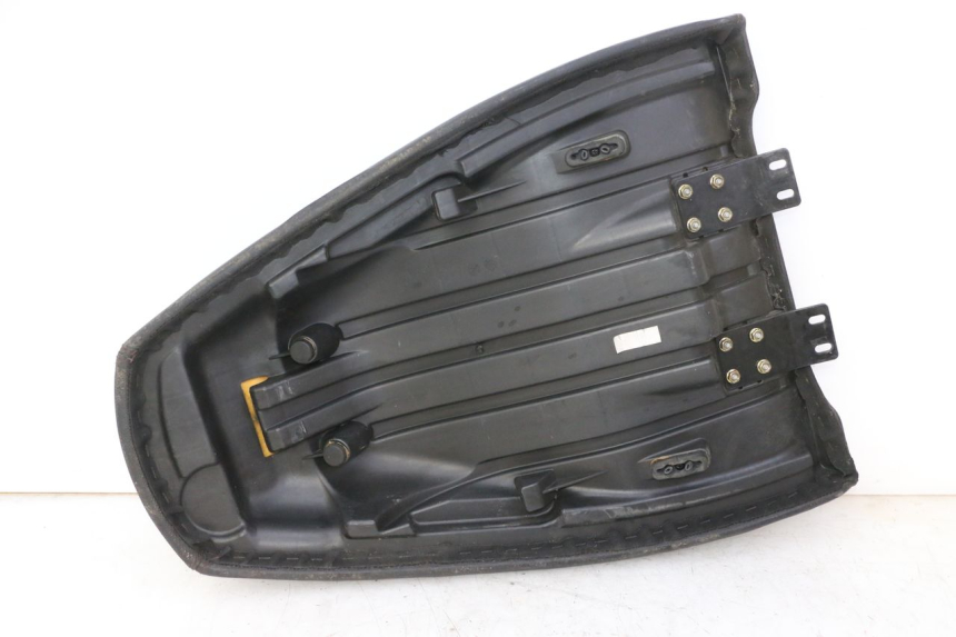 photo de SELLA ANTERIORE QUADRO 4 4D 350 (2015 - 2018) - Stato della superficie e materiale