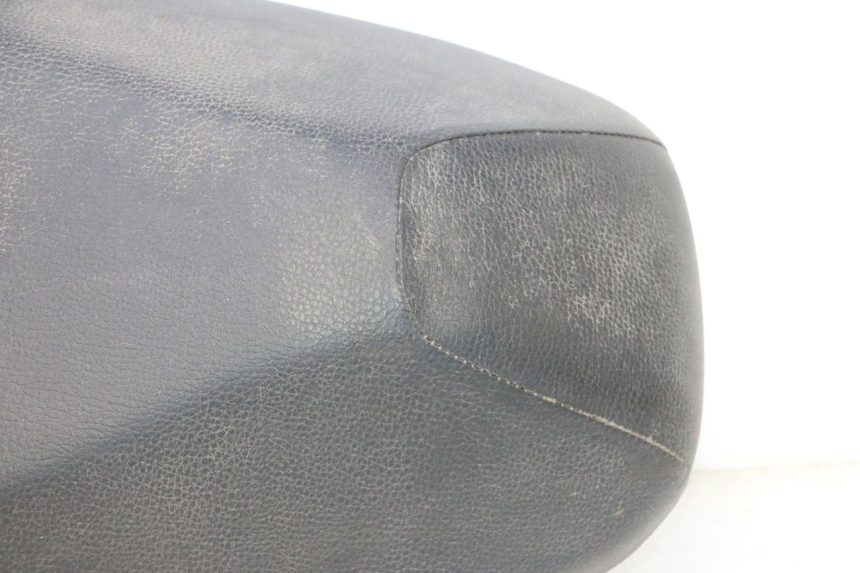 photo de SELLE ANTERIORE KYMCO AGILITY 4T 50 (2005 - 2018) - Caratteristiche distintive