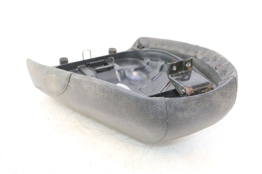 photo de SELLE ANTERIORE KYMCO AGILITY 4T 50 (2005 - 2018) - Zoom sullo stato d'uso