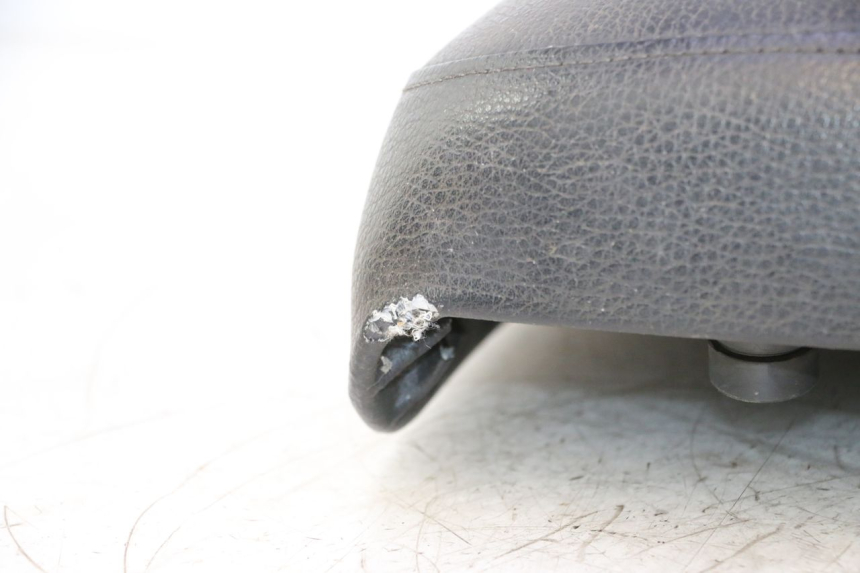 photo de SELLA ANTERIORE KYMCO AGILITY PREMIUM 50 (2007 - 2010) - Primo piano tecnico