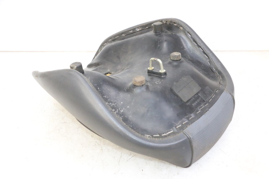 photo de SELLA ANTERIORE APRILIA CLASSIC 125 (1995 - 2001) - Altra angolazione