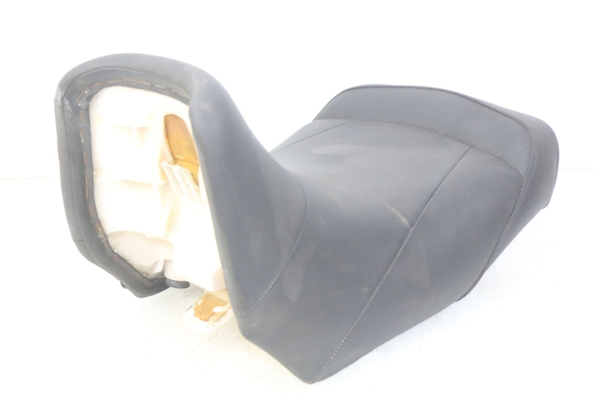 photo de SELLE ANTERIORE YAMAHA FJR ABS 1300 (2006 - 2012) - Stato della superficie e materiale