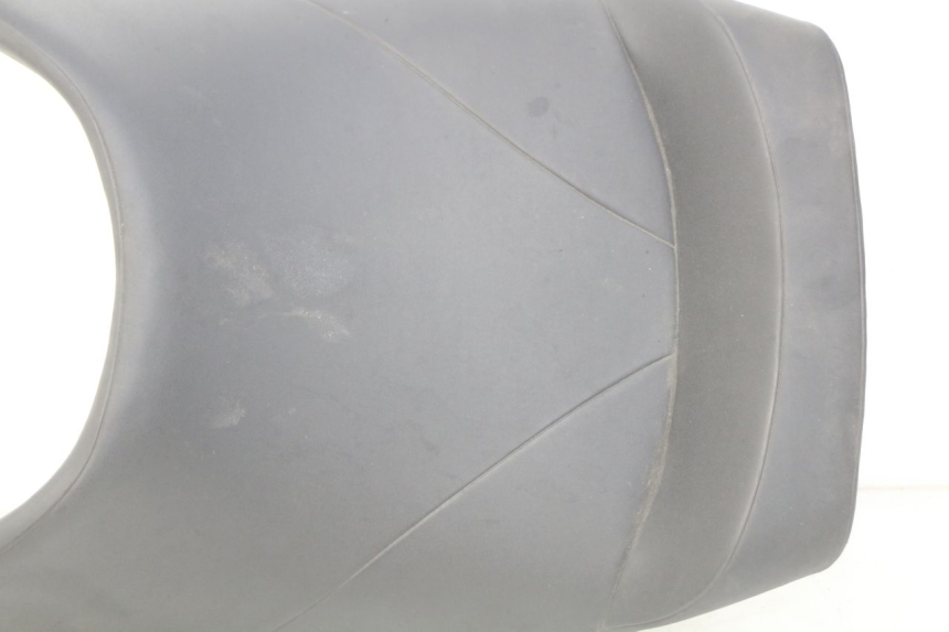 photo de SELLE ANTERIORE YAMAHA FJR ABS 1300 (2006 - 2012) - Zoom sullo stato d'uso