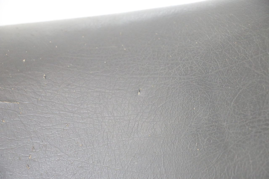 photo de SELLA ANTERIORE KAWASAKI GPX R WARBIRD 600 (1988 - 1993) - Altra vista dell'articolo