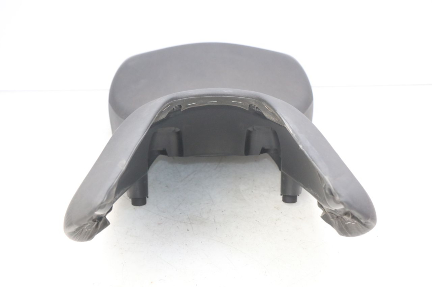 photo de SELLE ANTERIORE HONDA INTEGRA NC D 750 (2016 - 2018) - Caratteristiche distintive