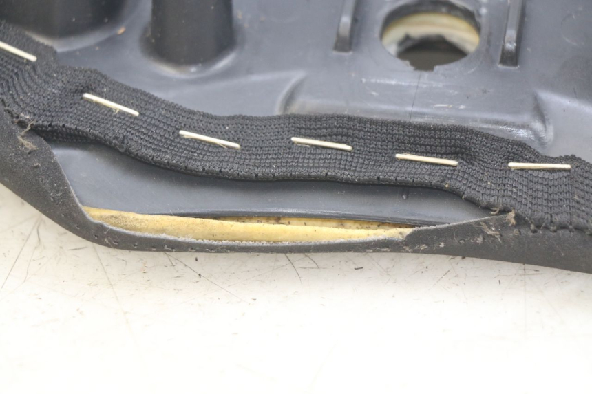 photo de SELLE ANTERIORE YAMAHA MT ABS 125 (2014 - 2018) - Primo piano tecnico