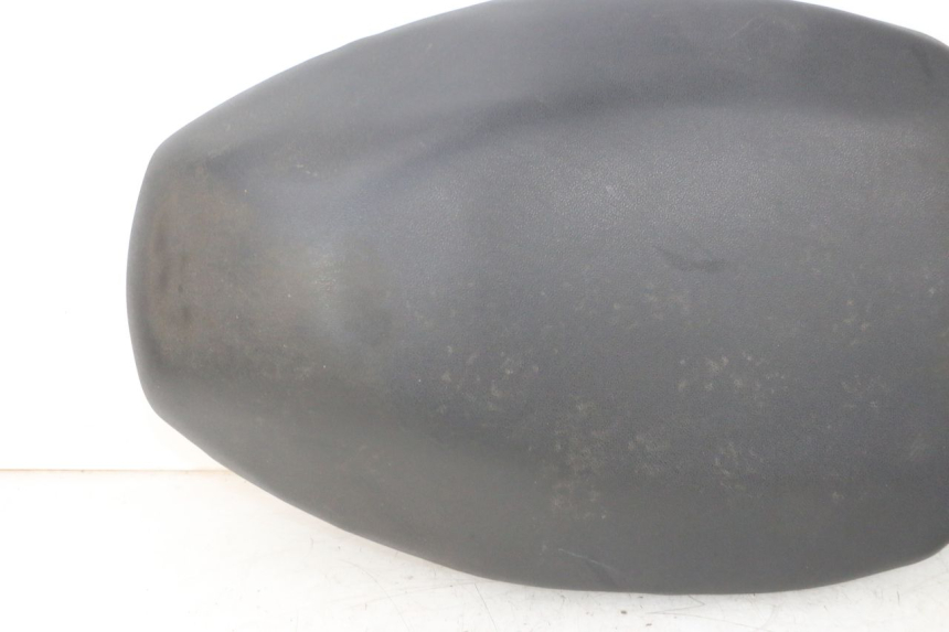 photo de SELLA ANTERIORE YAMAHA NEOS NEO'S 4T 50 (2008 - 2016) - Marcature e riferimenti originali