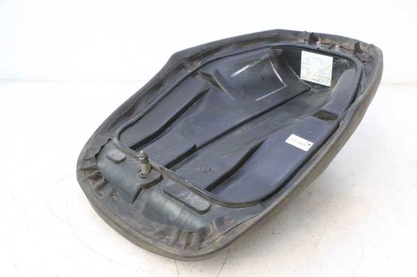 photo de SELLA ANTERIORE MBK NITRO 50 (2004 - 2008) - Primo piano tecnico