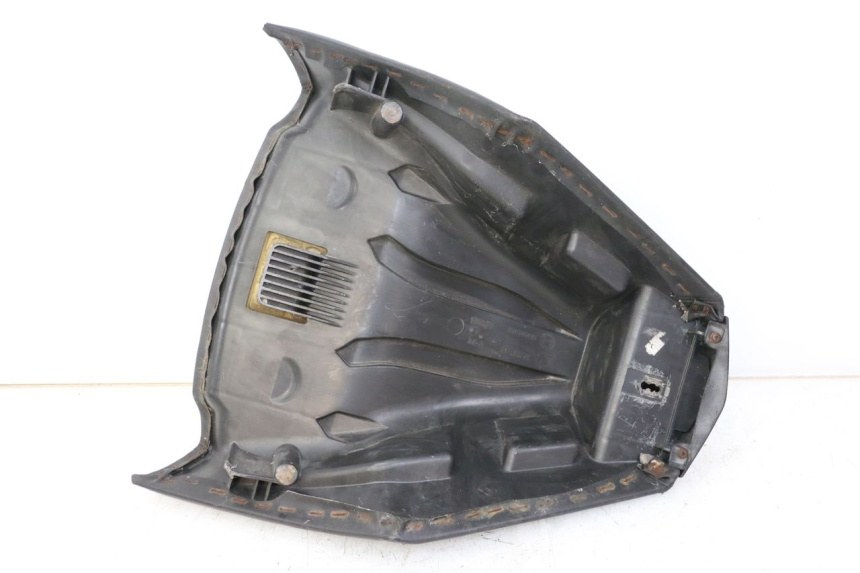 photo de SELLA ANTERIORE PEUGEOT SATELIS COMPRESSOR K15 125 (2006 - 2009) - Altra angolazione