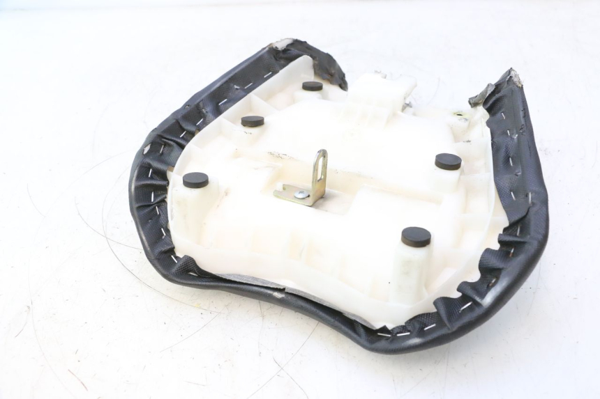 photo de SELLA ANTERIORE YAMASAKI ROADSTER 50 (2013 - 2018) - Primo piano tecnico