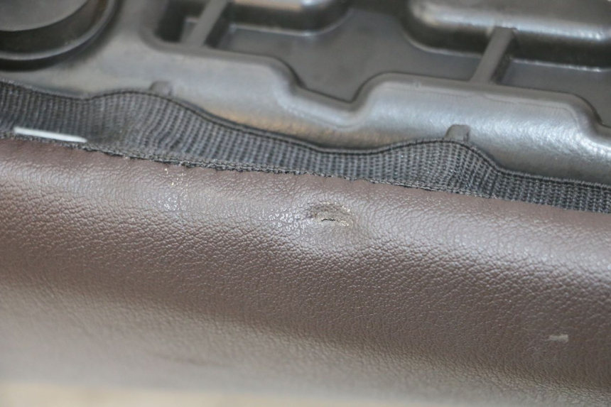 photo de SELLA ANTERIORE ROYAL ENFIELD HYMALAYAN 410 (2016 - 2023) - Dettaglio del componente