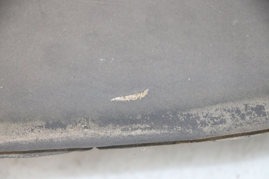 photo de SELLA ANTERIORE PEUGEOT SATELIS COMPRESSOR K15 125 (2006 - 2009) - Marcature e riferimenti originali