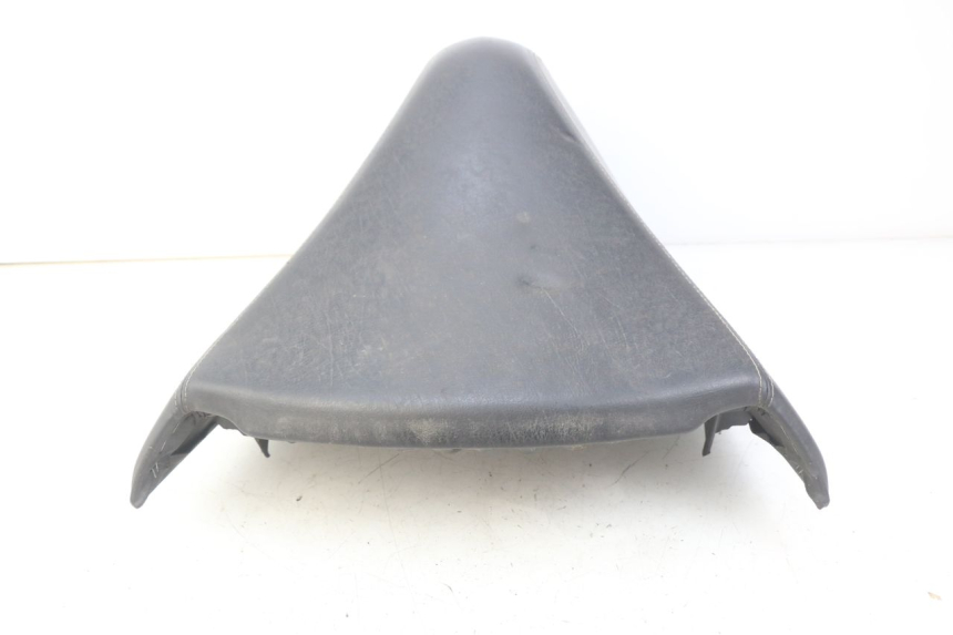 photo de SELLE ANTERIORE PEUGEOT SATELIS 125 (2006 - 2009) - Altra angolazione