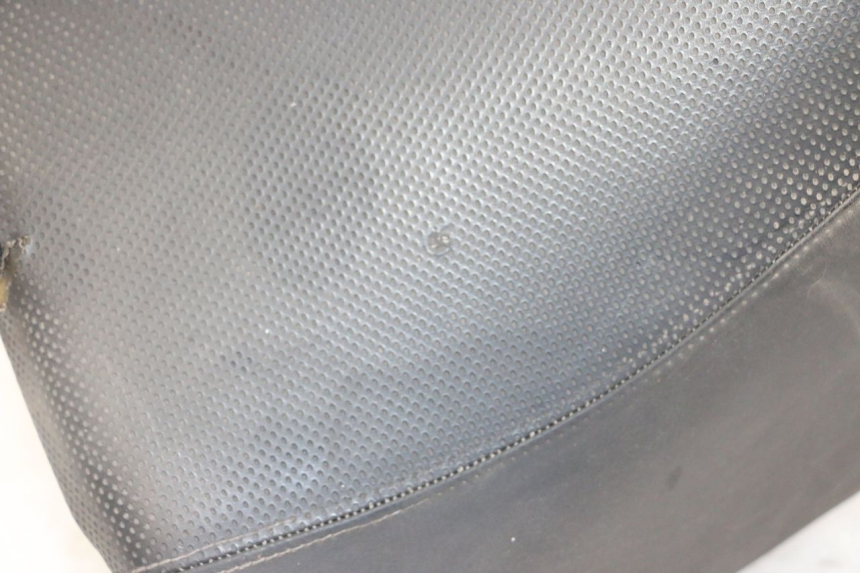 photo de SELLA ANTERIORE PEUGEOT SATELIS 125 (2013 - 2018) - Dettaglio del componente