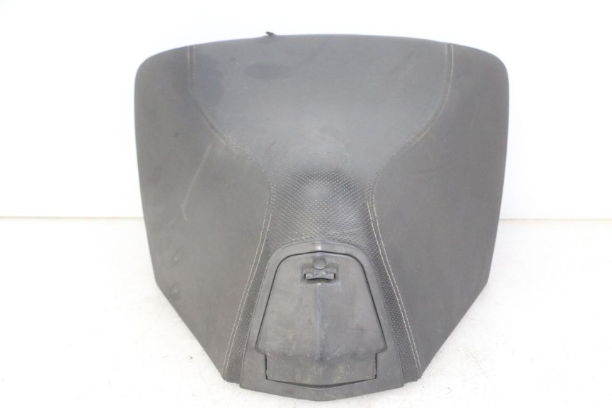 photo de SELLA ANTERIORE PEUGEOT SATELIS 125 (2013 - 2018) - Foto prodotto supplementare